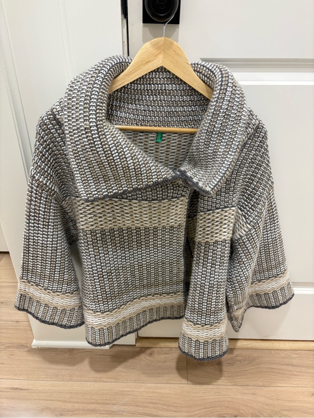 United Colors Of Benetton Gray & Cream Textured Shawl-Collar Cardigan